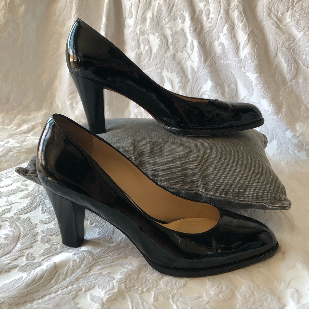 Cole Haan pump